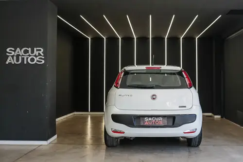Fiat Punto 1.4 ATTRACTIVE L/16 UCONNECT 2016