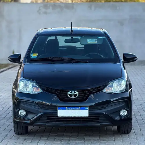 Toyota Etios 1.5 XLS MT6 5P 2021