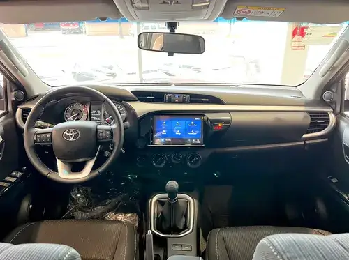 Toyota Hilux Pick-Up 2.8 Cd Sr 204Cv 4X4 2026