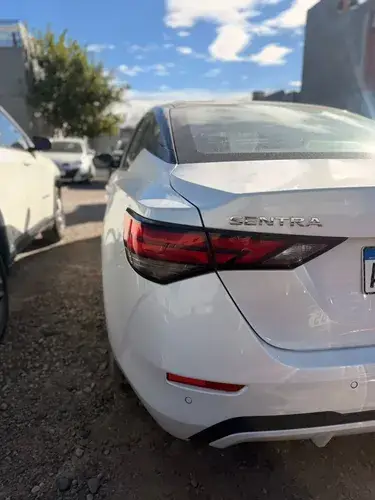 Nissan Sentra 2.0 Exclusive Cvt 2024