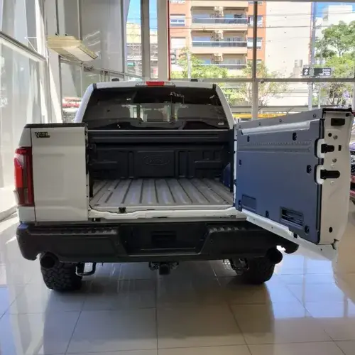 Ford F-150 5.0L V8 Tremor 4X4 At 2025