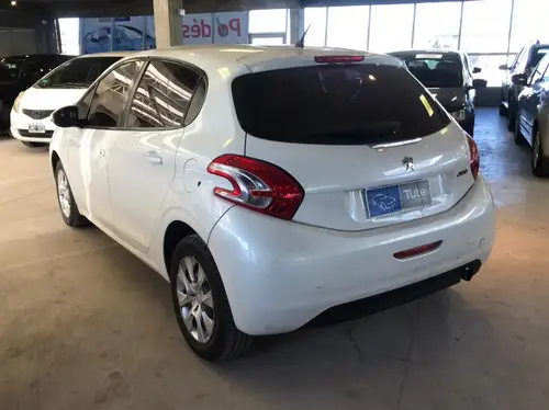 Peugeot 208 1.6 Feline 2020