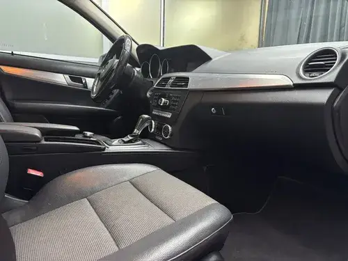 Mercedes-Benz Clase C 2.1 C220 Cdi Elegance At B.eff 2011