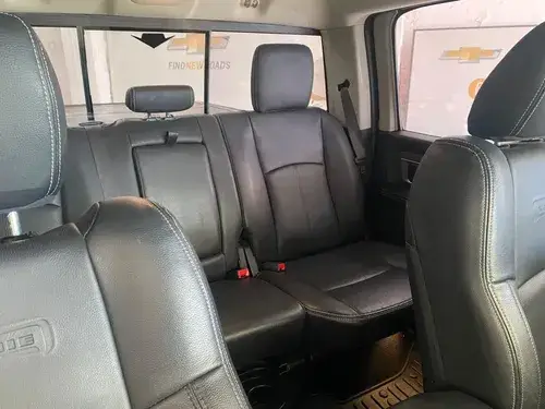 RAM 1500 5.7 Laramie Atx V8 2023