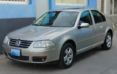 Volkswagen Bora 2.0 Trendline 115cv 2009