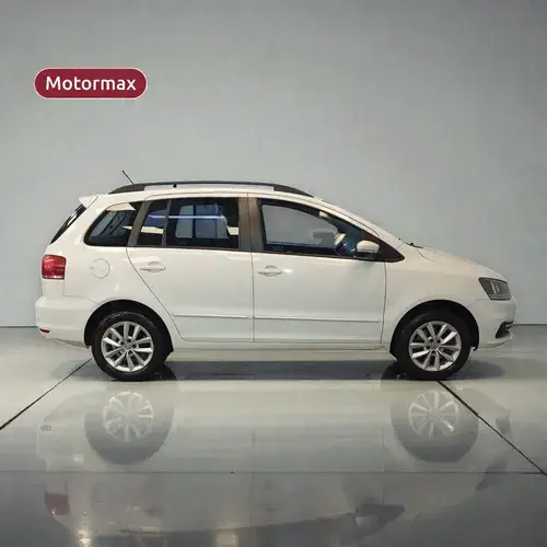 Volkswagen Suran 1.6 Trendline L/15 2015