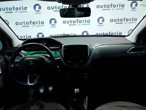 Peugeot 208 1.6 FELINE L13 2014