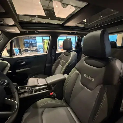 Jeep Renegade 1.3T Willys At9 4X4 2026