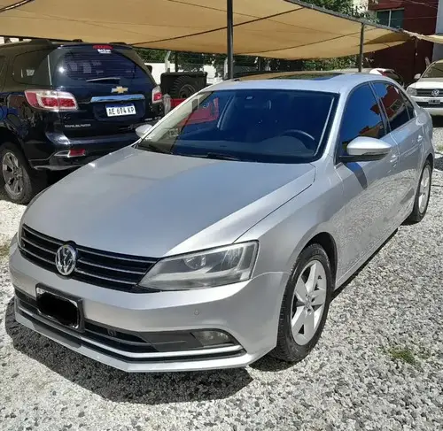 Volkswagen Vento 2.5 Luxury 170cv 2015