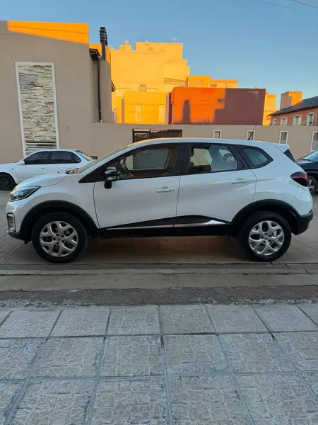 Renault CAPTUR ZEN 2.0 MT 2018