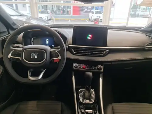 Fiat FASTBACK 1.3 T270 At6 2025