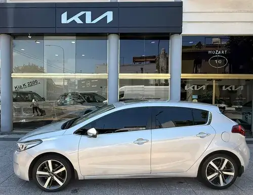 Kia Cerato 2.0 Sx At6 2019