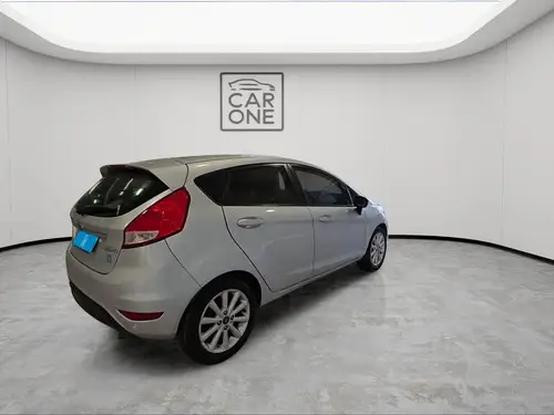 Ford Fiesta 1.6 SE PLUS POWERSHIFT KD 5P L18 2018