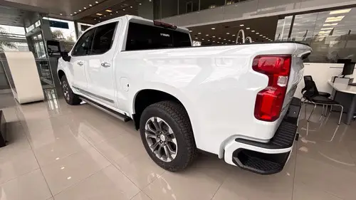 Chevrolet Silverado 5.3 V8 High Country 2026