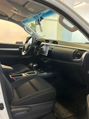 Toyota Hilux Pick-Up 2.8 Cd Srv 204Cv 4X4 At 2025