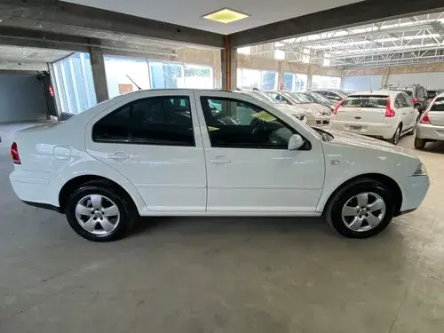 Volkswagen Bora 2.0 Trendline 115cv Tiptronic 2011