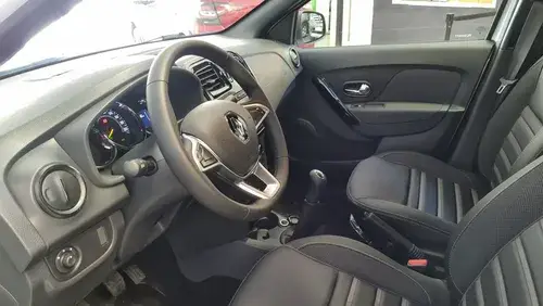 Renault Logan 1.6 16V Intense Opc. Gnc 2025