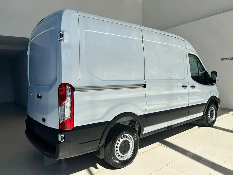 Ford TRANSIT MEDIANA TECHO BAJO (L2H2) 2026