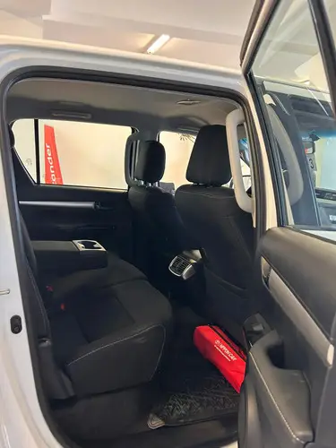 Toyota Hilux Pick-Up 2.8 Cd Srv 204Cv 4X4 At 2025