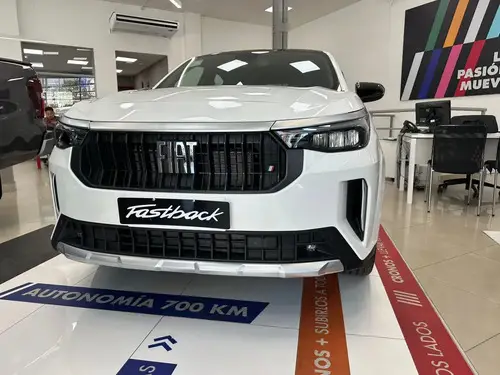 Fiat FASTBACK 1.3 T270 At6 2026