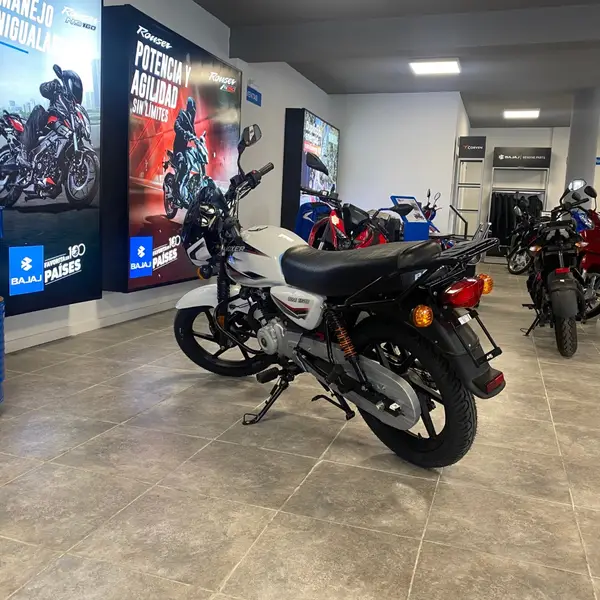 Bajaj Boxer 150 Street 2026