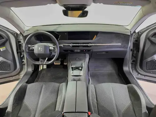 DS4 1.6 Performance Line 215 At8 2023