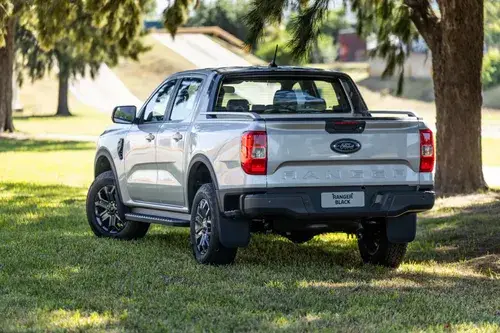 Ford Ranger 2.0T Cd Black 4X2 At 2026