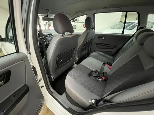 Volkswagen Suran 1.6 Imotion Highline 2015