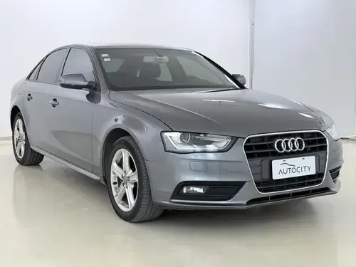 Audi A4 2.0 T AMBITION MULTITRONIC L12 2015