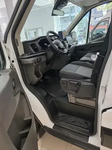 Ford Transit 2.2 Chasis 470e 2025