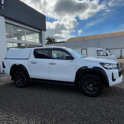 Toyota Hilux Pick-Up 2.4 Cd Sr 150cv 4x2 2021