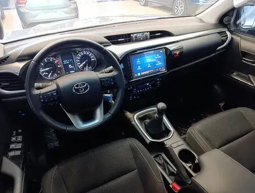 Toyota Hilux Pick-Up 2.8 Cd Srv 204Cv 4X4 2025
