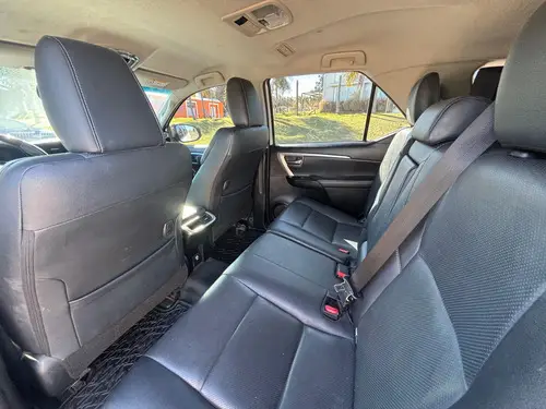 Toyota SW4 HILUX SW4 4X4 SRX 2.8 TDI 6 AT 7A 2023