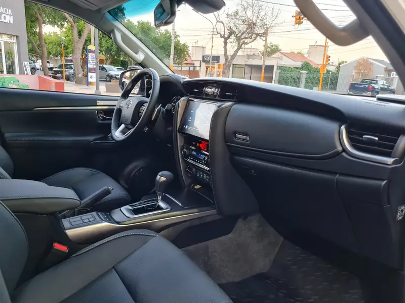 Toyota SW4 SRX 2026