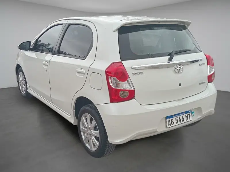 Toyota Etios XLS 1.5 6M/T 5P 2018 2018
