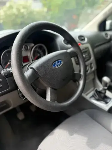 Ford Focus 2 1.6 Trend Sigma 2012