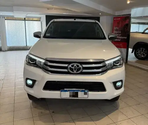 Toyota Hilux 2.8 CD SRX TDI 6 M/T 2018