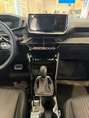 Peugeot 2008 1.0T Gt 2026