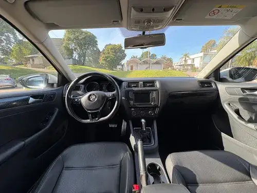 Volkswagen Vento 2.5 Luxury 170cv 2017