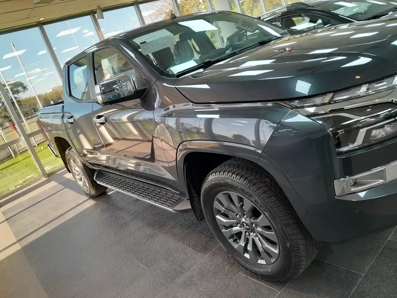 L200 L200 2.4L GLS 4WD FULL 2026