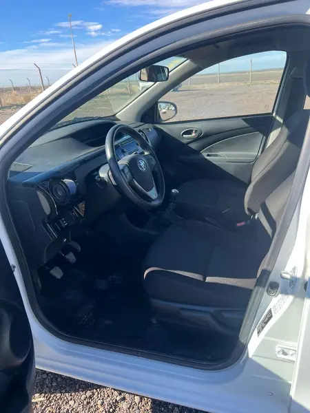 Toyota Etios X 1.5 6M/T 5P 2023