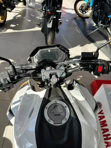 FZ25 Street 2026