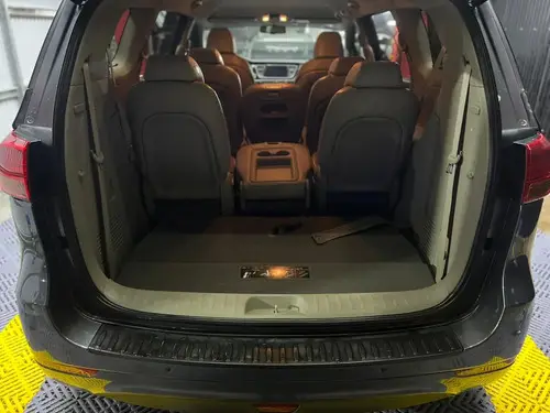 Kia Carnival 2.2 Crdi Ex Premium 2017