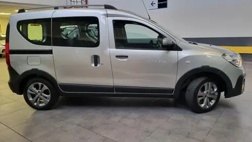 Renault Kangoo Ii 1.6 Sce Stepway 2026