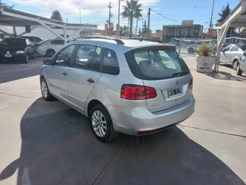 Volkswagen Suran 1.6 Limited Edition L14 2014