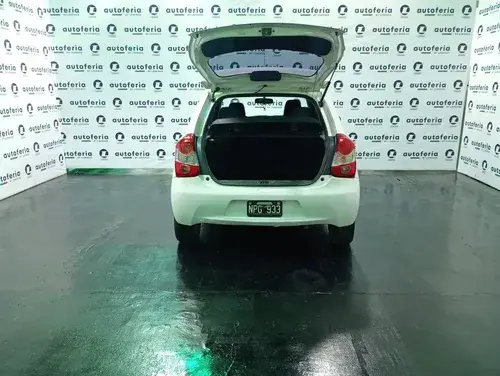 Toyota Etios 1.5 XLS 5P L13 2014