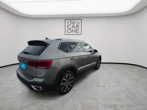 Volkswagen Taos 1.4 250 TSI HIGHLINE TIPTRONIC L23 2023