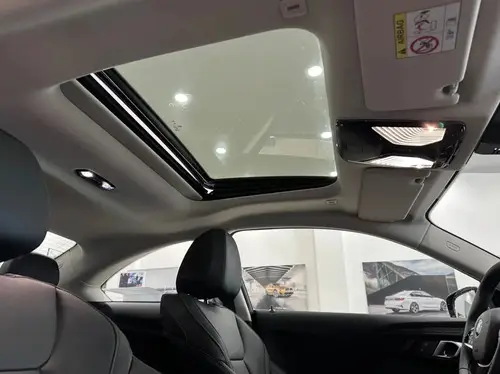 BMW 220i Coupe Advantage 2025