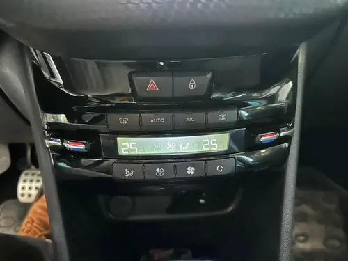 Peugeot 208 GT 1.6 THP MT 2019