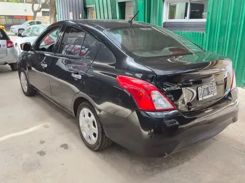 Nissan Versa 1.6 Sense 2015